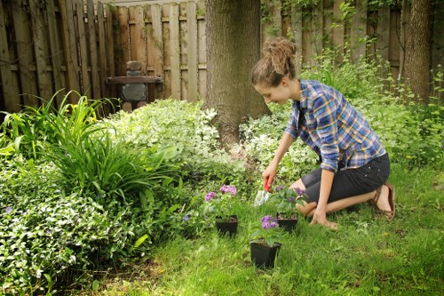 Trusted payment methods for Gardeners Harold Wood gardening bookings